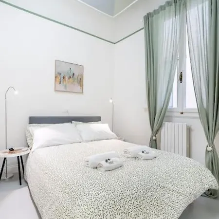 דירה Duomo Deluxe Apartment, פירנצה