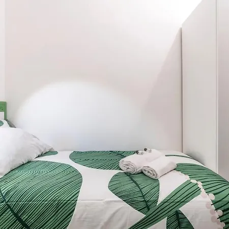 Duomo Deluxe Apartment,